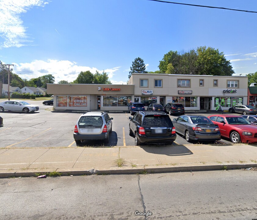 3743 Dewey Ave, Unit 3743 Dewey Avenue APT 1 in Rochester, NY - Foto de edificio