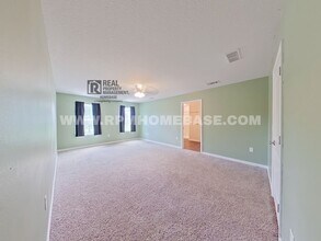 3250 Chapelwood Dr in Crestview, FL - Building Photo - Building Photo