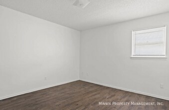 5720 Brownfield Dr, Unit D in Lubbock, TX - Foto de edificio - Building Photo