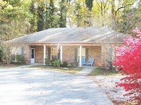 3763 Ashford Dunwoody Rd NE in Atlanta, GA - Building Photo