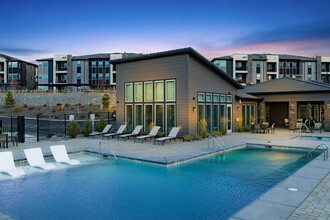 The Keystone Trailhead Village in Reno, NV - Foto de edificio - Building Photo