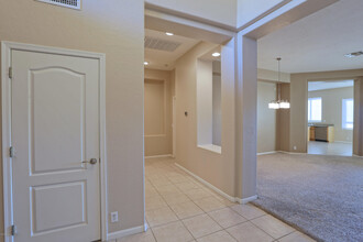 5564 E Via Montoya Dr in Phoenix, AZ - Building Photo - Building Photo