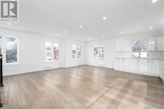 211 Dundas St W in Quinte West, ON - Building Photo - Building Photo