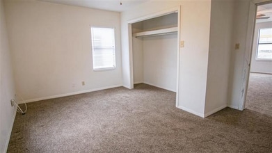 109 E St NE in Ardmore, OK - Building Photo - Building Photo