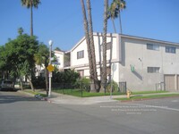 LB0985 (Rubs) (Imp.) in Long Beach, CA - Foto de edificio - Building Photo