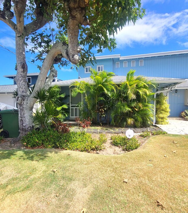 611 Kaiemi St in Kailua, HI - Building Photo