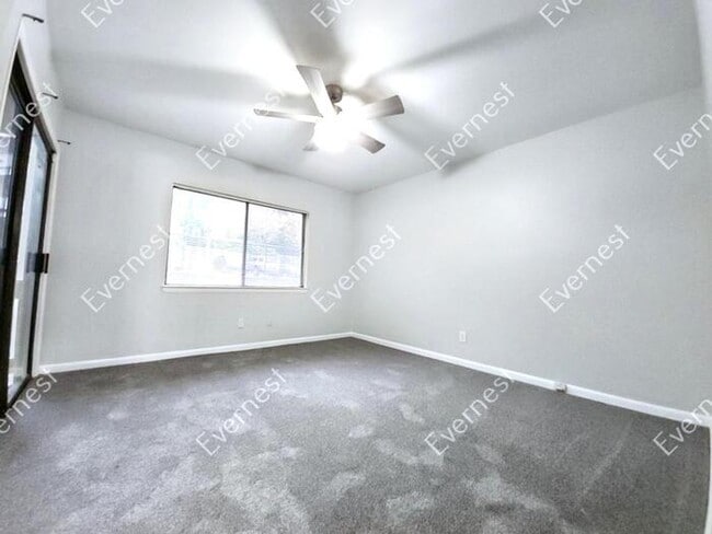 3815 Paces Ferry W in Atlanta, GA - Building Photo - Building Photo