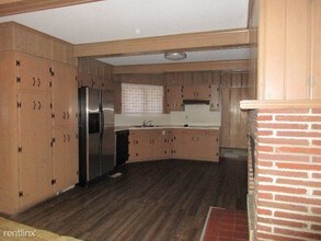 2869 Charing Rd in Columbus, OH - Building Photo - Building Photo