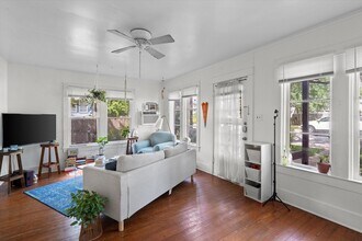 3404 Grooms St, Unit A in Austin, TX - Building Photo - Building Photo