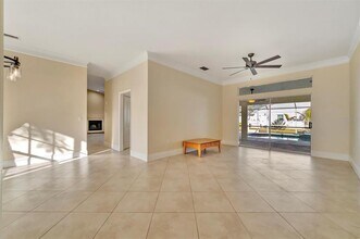 4851 Wood Pointe Wy in Sarasota, FL - Building Photo - Building Photo