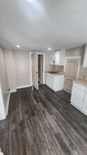 178 W 2nd St, Unit Upper in Dunkirk, NY - Foto de edificio - Building Photo