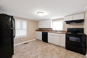 109 Chapel St in Greeneville, TN - Building Photo - Building Photo