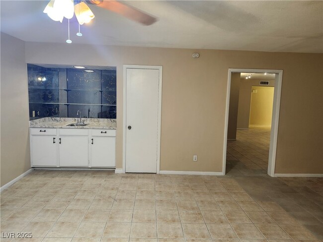 property at 2773 Heritage Ct