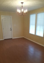 240 Beauregard St in Ponchatoula, LA - Building Photo - Building Photo