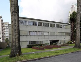 Birch Apartments in Vancouver, BC - Building Photo
