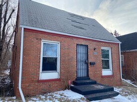 625 Martin Luther King Dr in Gary, IN - Building Photo