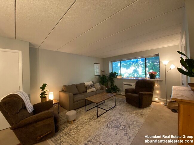 50 Water St, Unit 25 in Medford, MA - Building Photo - Building Photo