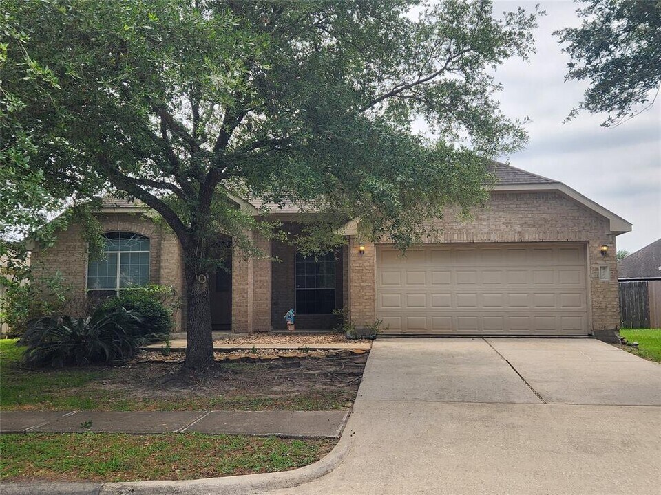 9502 Mustang Park Ct in Humble, TX - Building Photo
