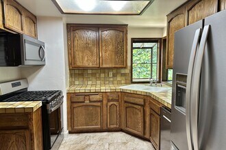 4608 Saloma Ave in Los Angeles, CA - Building Photo - Building Photo