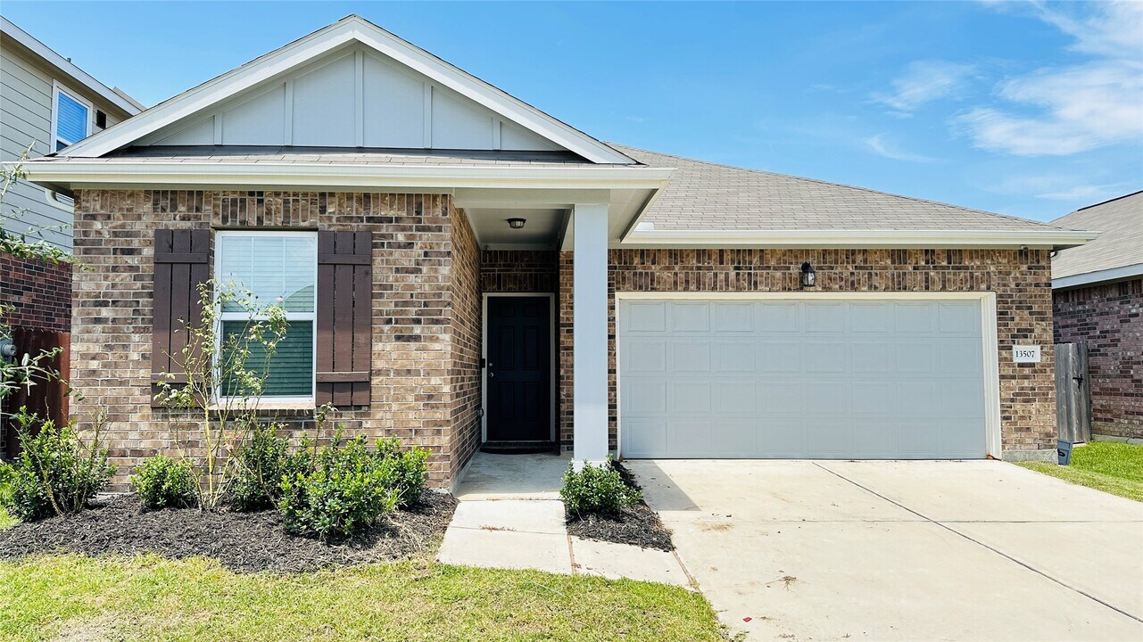 13507 Northwood Briar Dr in Houston, TX - Building Photo