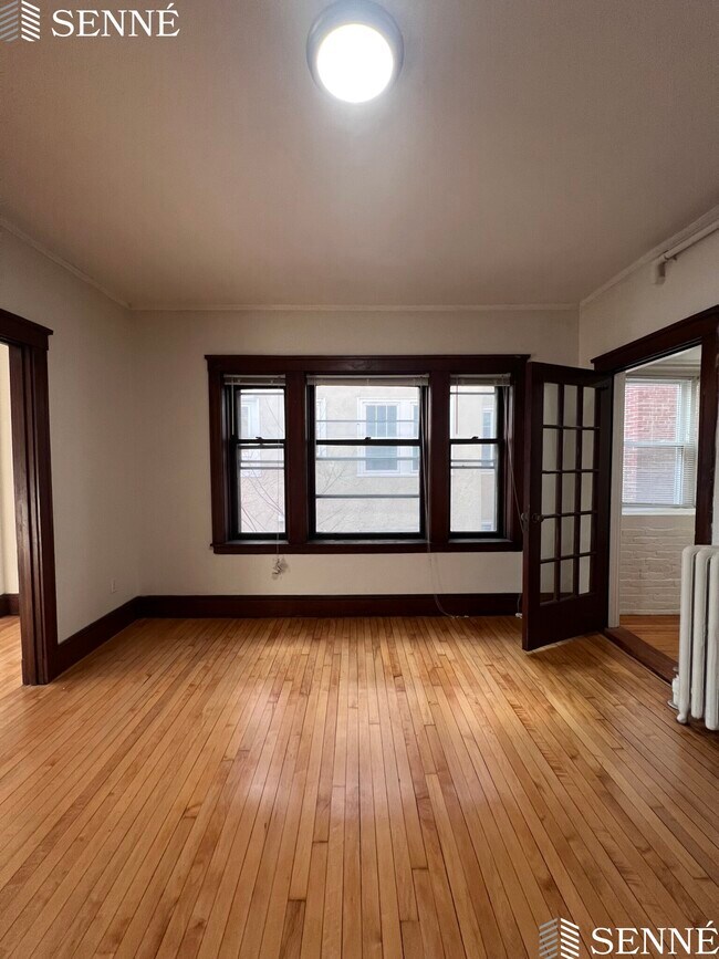 7 Linnaean St, Unit 24 in Cambridge, MA - Building Photo - Building Photo