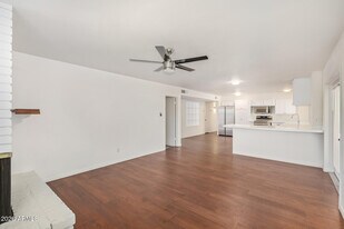 108 W Balboa Dr in Tempe, AZ - Building Photo