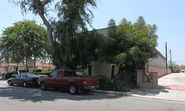 RowBoat in El Monte, CA - Building Photo - Building Photo