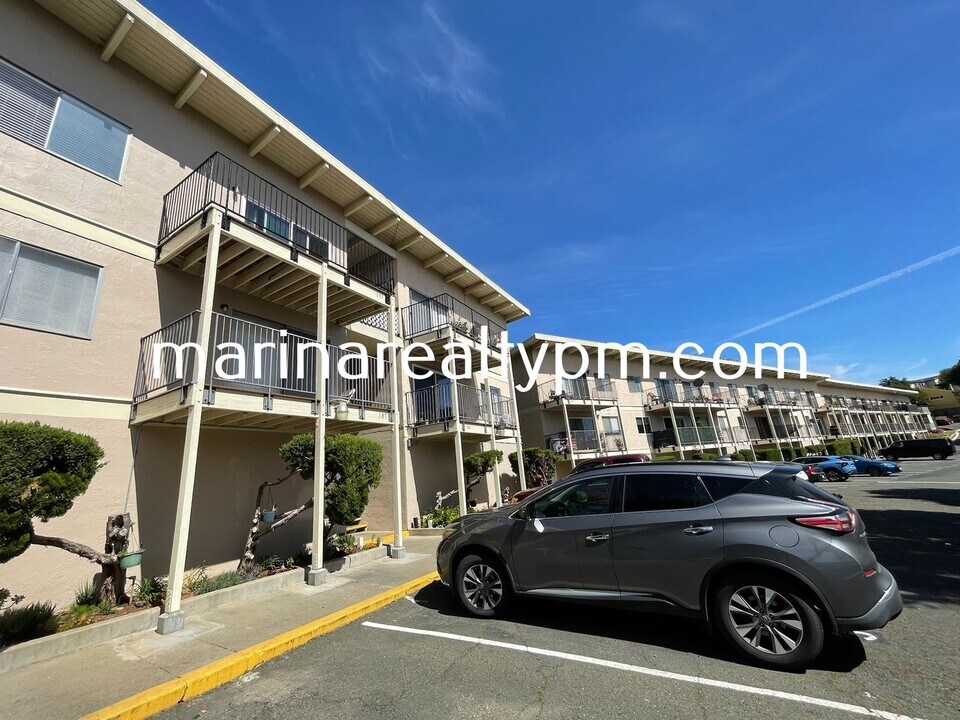 141 Hilborn St in Vallejo, CA - Building Photo