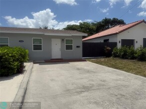 1980 SW 28th Ave in Fort Lauderdale, FL - Building Photo - Building Photo