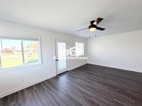 2103 Willis Ave in Perry, IA - Building Photo - Building Photo