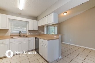 7527 42nd Ct E in Sarasota, FL - Building Photo - Building Photo
