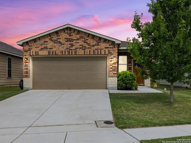 206 Elderberry in New Braunfels, TX - Building Photo