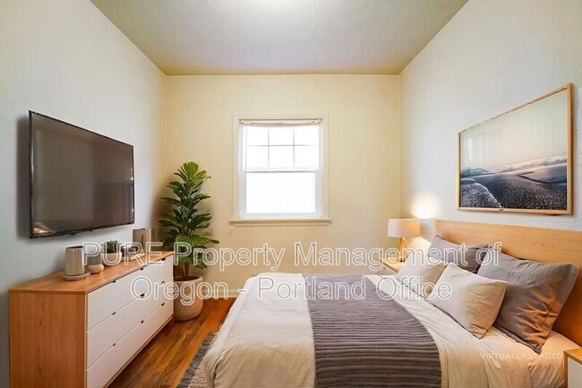 property at 715 NE 20th Ave