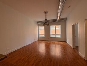 78 Dalhousie St in Brantford, ON - Building Photo - Building Photo