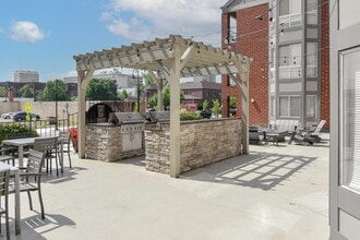 Pointe at Saint Joseph Apartment Homes in South Bend, IN - Building Photo - Building Photo