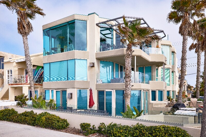 3377 Ocean Front Walk in San Diego, CA - Building Photo