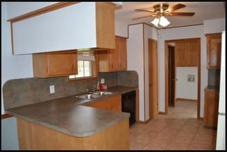 1231 French Ave in Odessa, TX - Foto de edificio - Building Photo