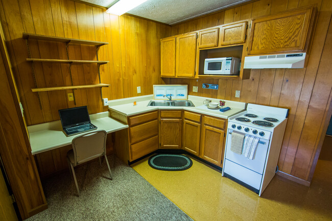 Crestview Apartments in West Lafayette, IN - Foto de edificio - Building Photo