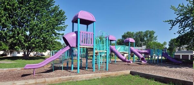 Unity Place Townhomes in Brooklyn Center, MN - Foto de edificio - Other