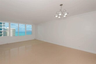 3505 S Ocean Dr, Unit 1411 in Hollywood, FL - Foto de edificio - Building Photo
