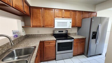 2211 Margarita Ct in Kissimmee, FL - Building Photo - Building Photo