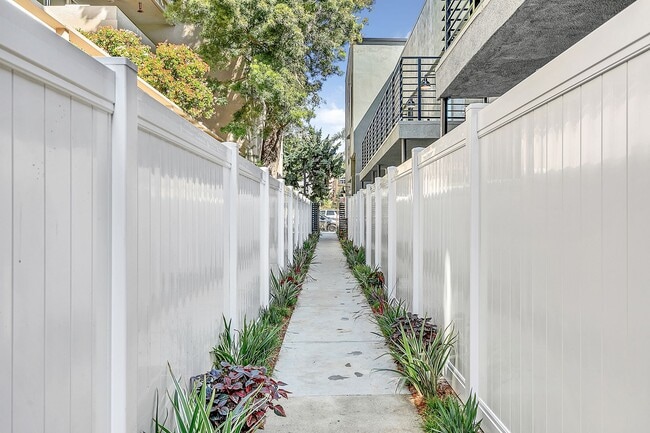 914 7th Street in Santa Monica, CA - Building Photo - Building Photo