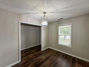 194 Rock Harbor Ln in Spring Lake, NC - Building Photo - Building Photo