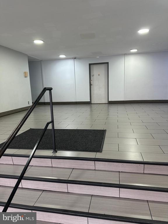 property at 5801 Quantrell Ave