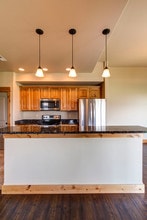 4737 Sherwood Way, Unit D in Bozeman, MT - Foto de edificio - Building Photo