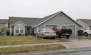 Lincoln Townhomes and Duplexes in Gardner, KS - Building Photo - Building Photo