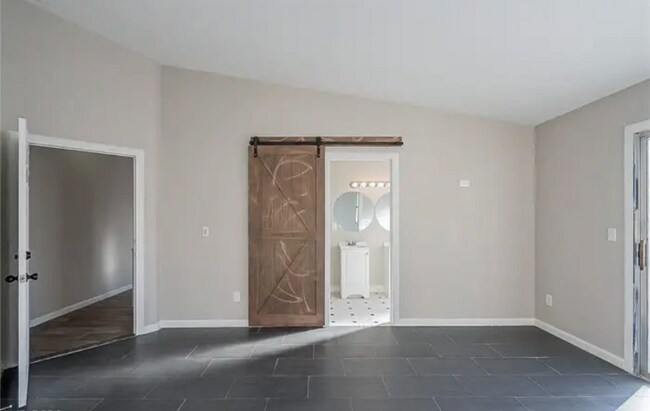 2033 Riderwood Ave in North Las Vegas, NV - Foto de edificio - Building Photo