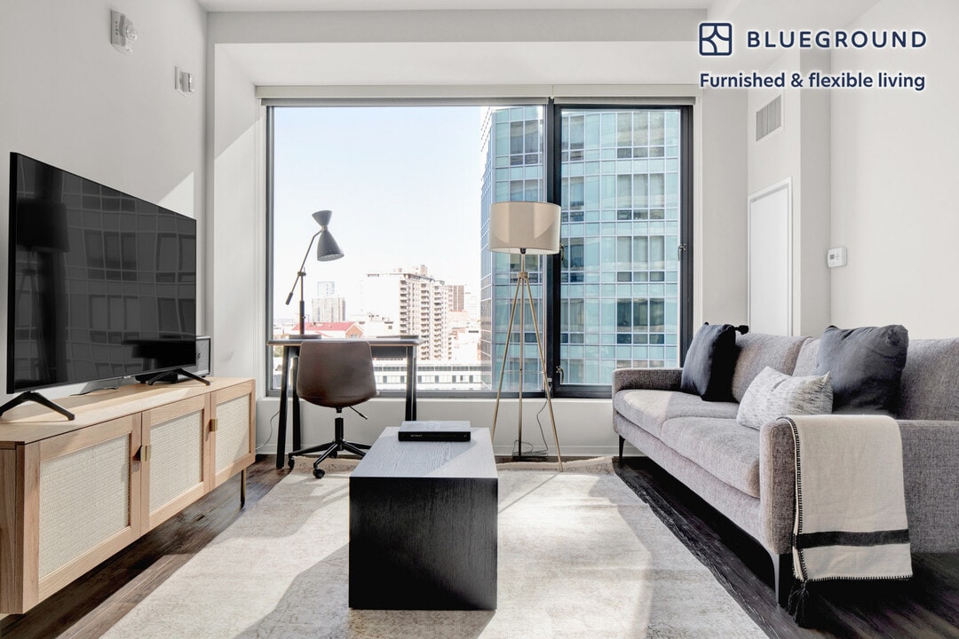45 Stuart St in Boston, MA - Building Photo