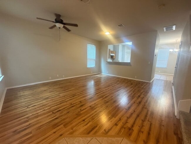 5689 B Fergus in Kyle, TX - Building Photo - Building Photo