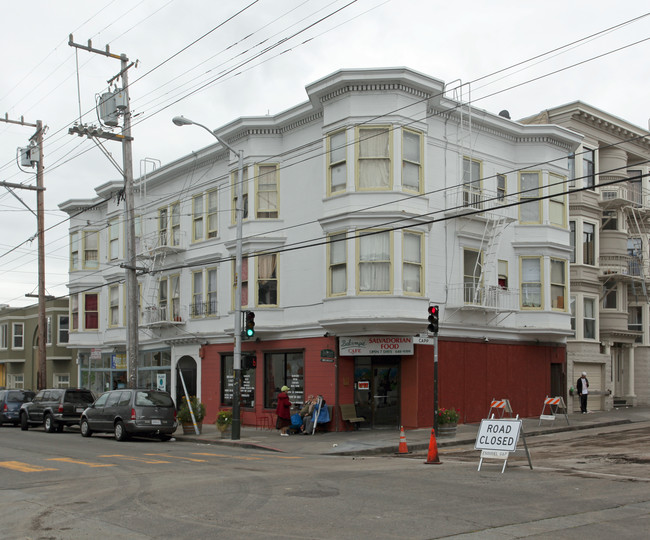 3341 18th St in San Francisco, CA - Building Photo - Building Photo